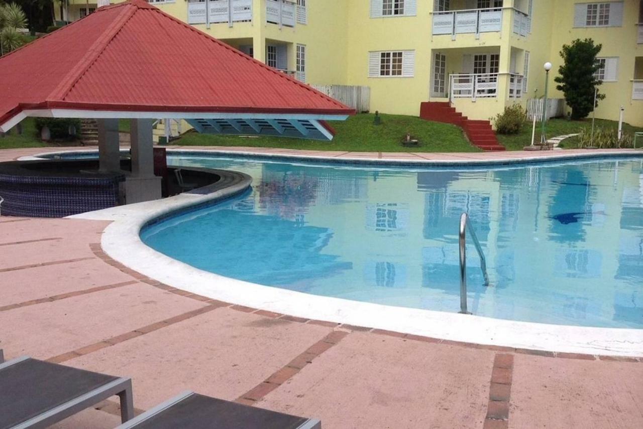 River Side Apt 9 @ Mystic Ridge. Ocho Rios Buitenkant foto